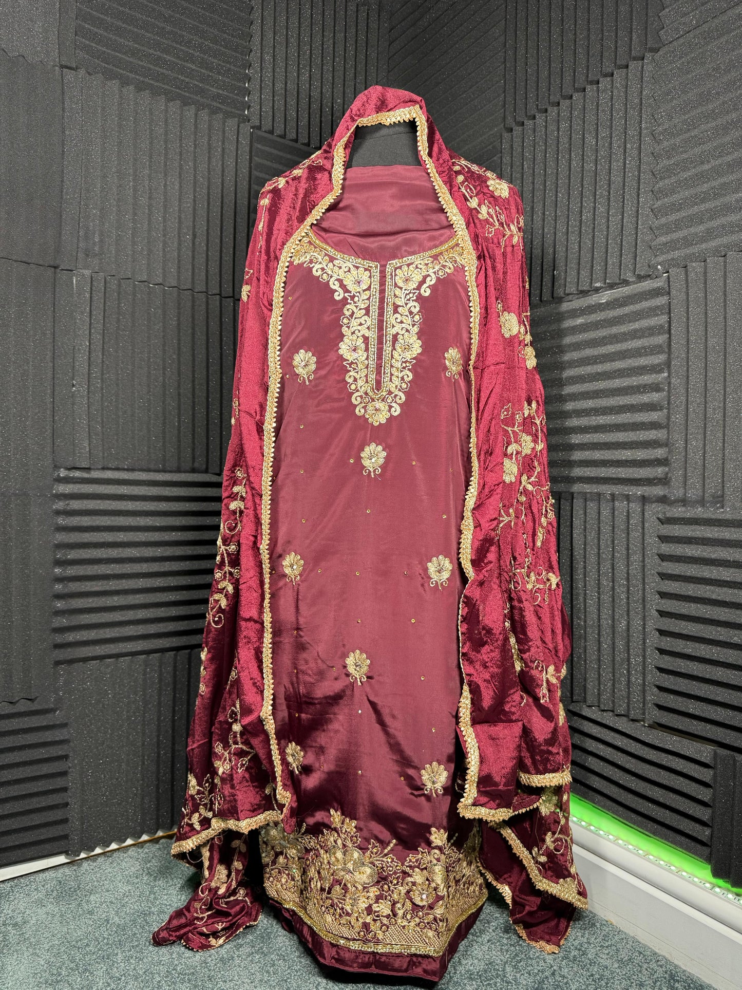 Raabta – Maroon Velvet Suit with Antique Gold Embroidery