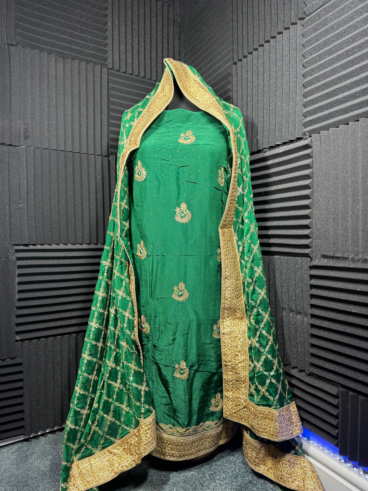 Zaria – Emerald Green Silk Suit with Heavy Zari Dupatta