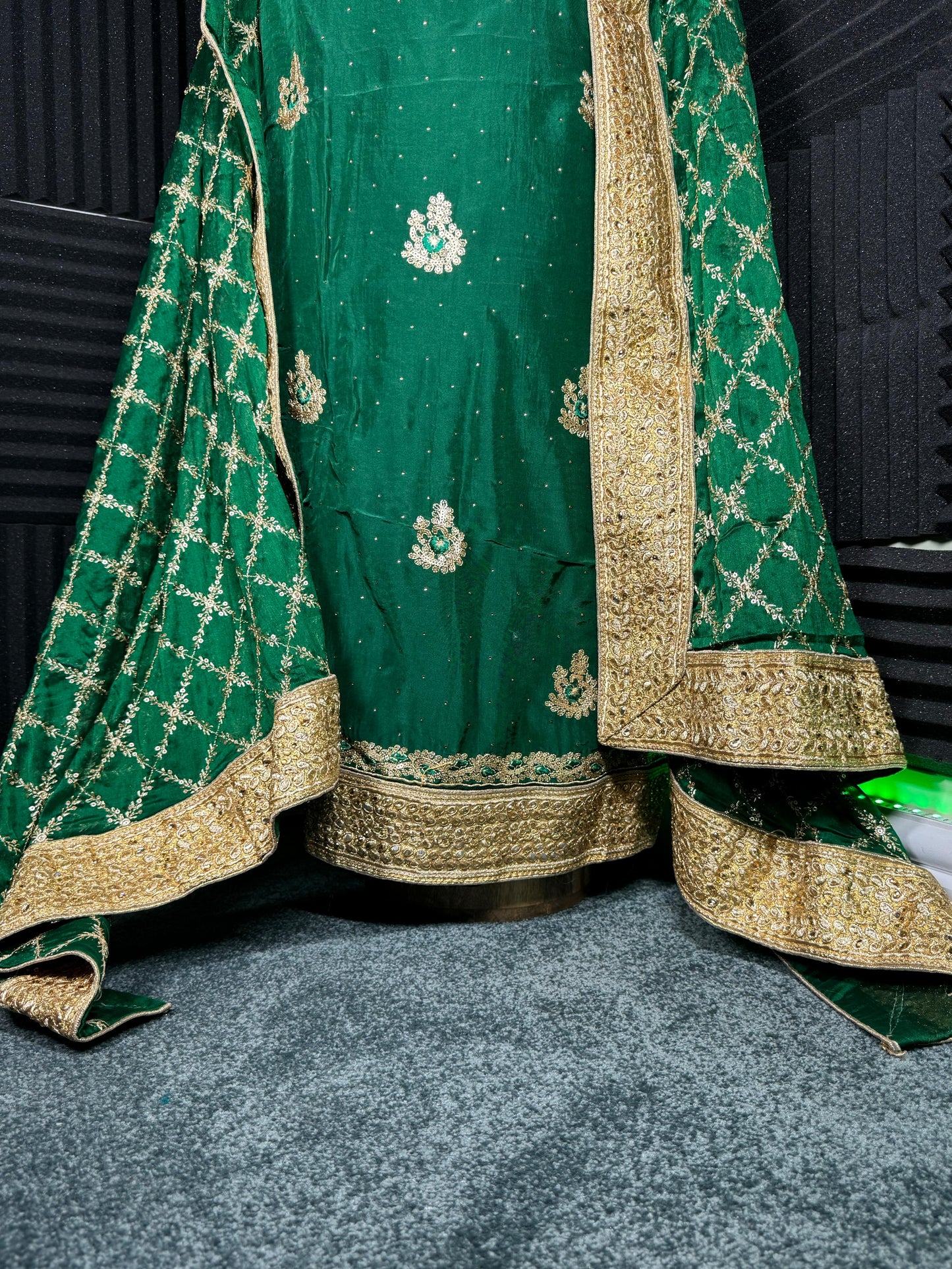 Zaria – Emerald Green Silk Suit with Heavy Zari Dupatta